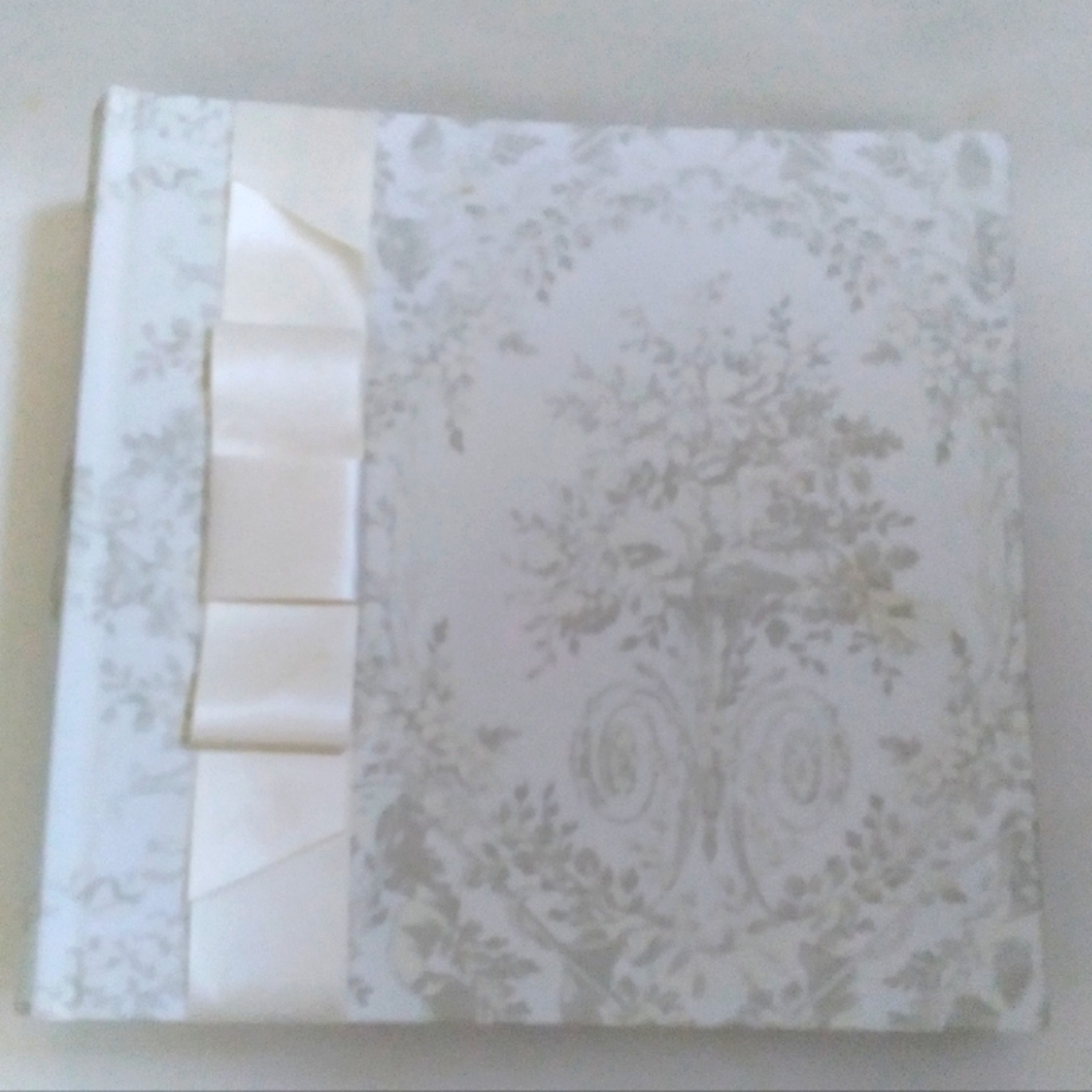 Ivory floral urn bound photo journal album, new with box